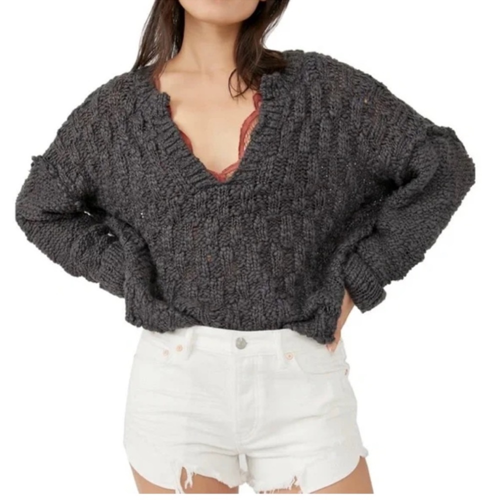 FREE PEOPLE Josephine Pullover‎ In Charcoal Gray Medium